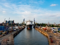 QM2HH.jpg